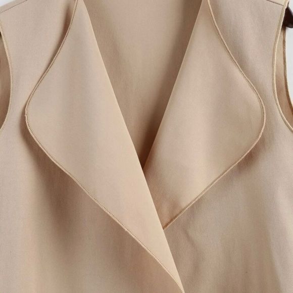 Cream vest​ - Picture 4 of 5